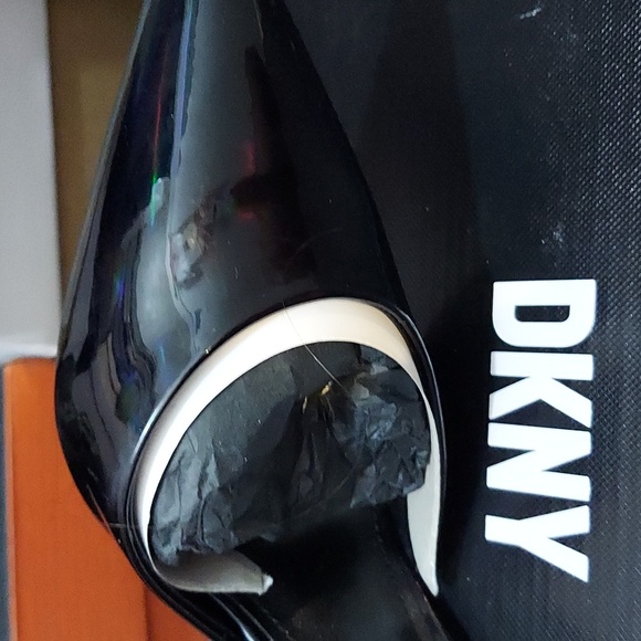 Dkny Women's Macia Slingback Pumps - Picture 6 of 7